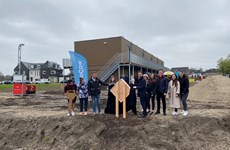 Afbeelding 2 van 10 veelal jonge starters krijgen sleutel